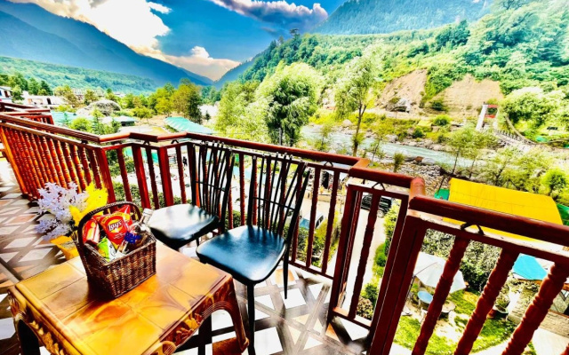 Hotel Himalayan River & Camping