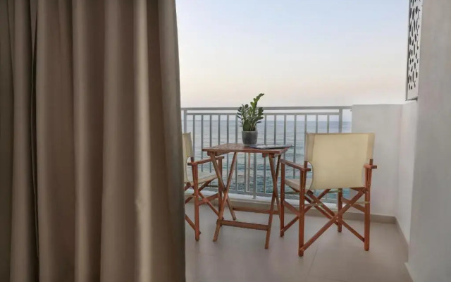 Sea Breeze Hotel