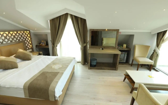 Unluselek Hotel
