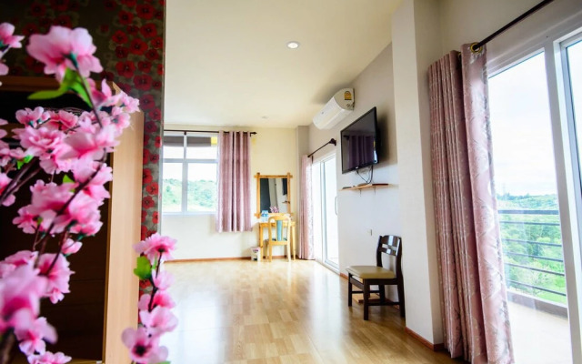Sakura Yama Resort