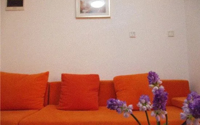 Kiss My Family Apartment