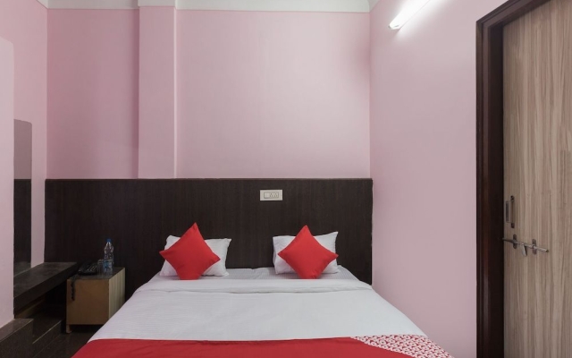 OYO 23056 Hotel Utsav