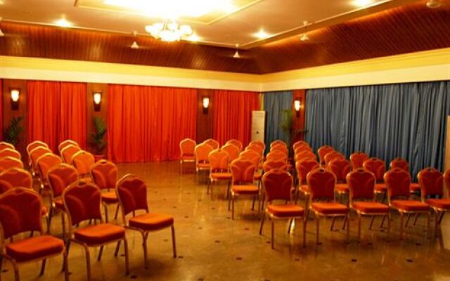Palmarinha Resort & Suites