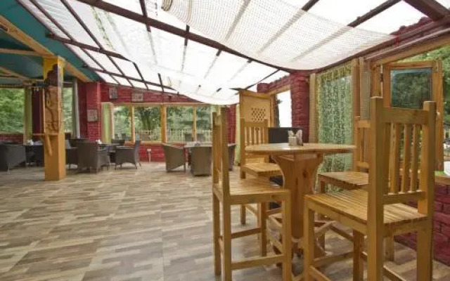 Sashas Hotel