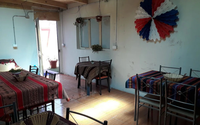 Hostal Open House