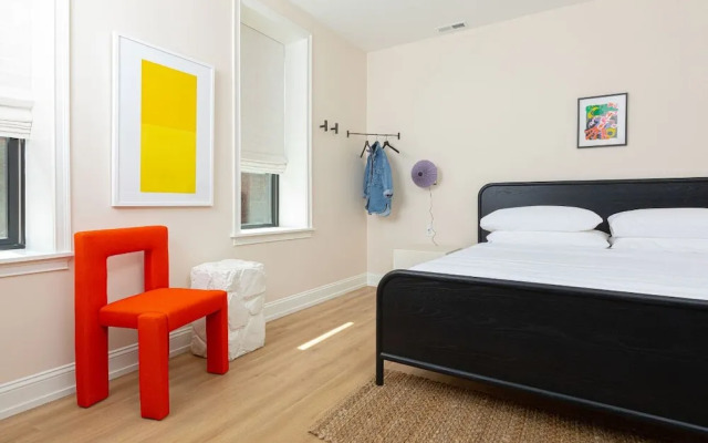 YOWIE (Hotel & Shop)