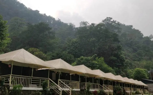 Nature's Valley Resort