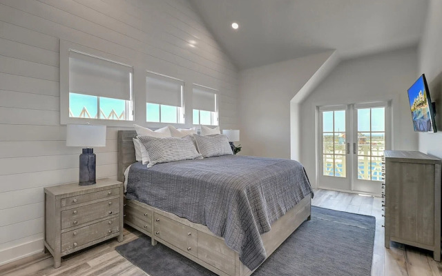 The Great White 306 DAR