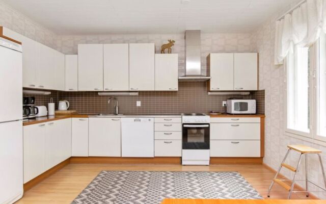 Nuottiniemi 7