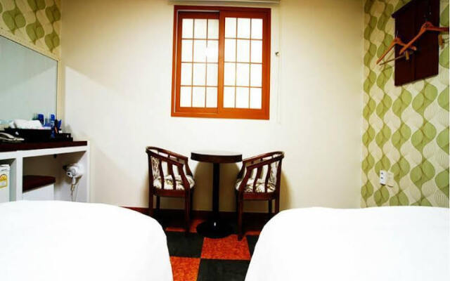 Asem Tourist Hotel