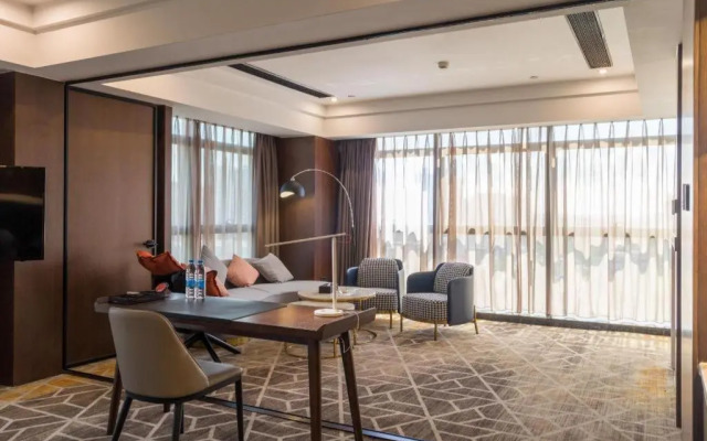 Park Lane Hotel