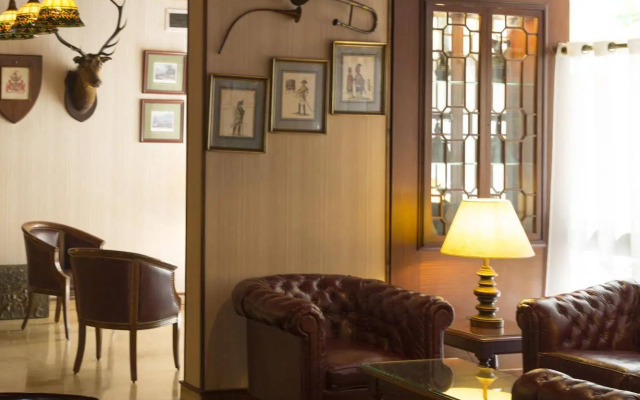 Mayflower Hotel