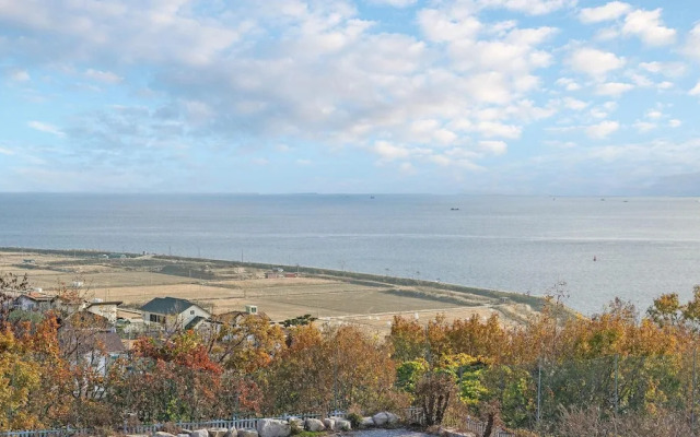 Ganghwa Marinwon Pulbilra Gajok Pension