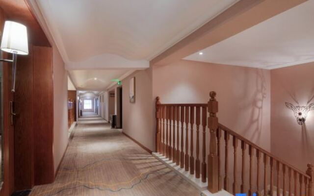 Chongqing Qiantian Boutique Hotel