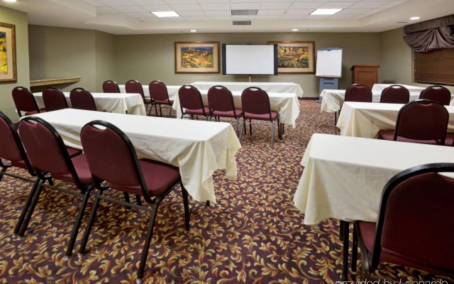 Holiday Inn Express Hotel & Suites Marina - State Beach Area by IHG