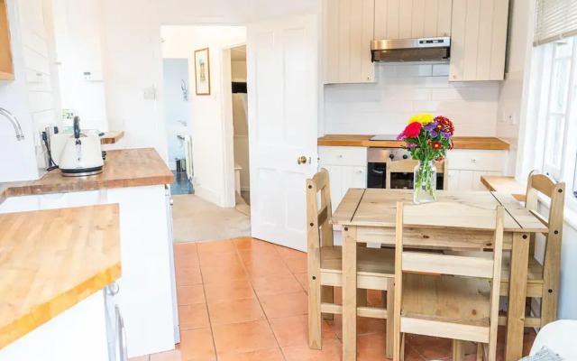 Crooked Loft - Super Central Stunning Views Sleeps 4