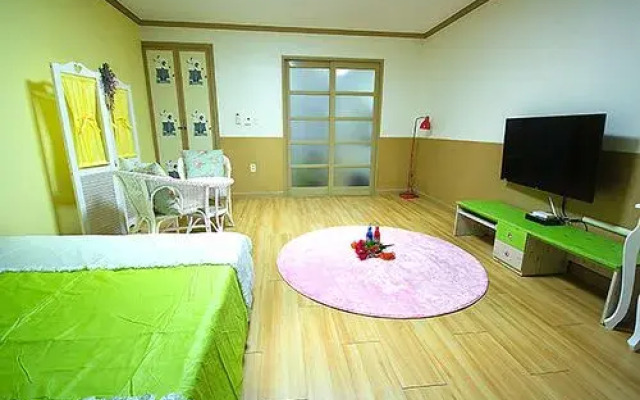 Suncheon Suncheon Bay Deulmaru Pension (Group Room)