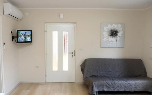 Spacious Izola Apartment SL