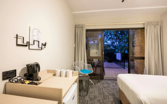 Nightcap at Kawana Waters Hotel