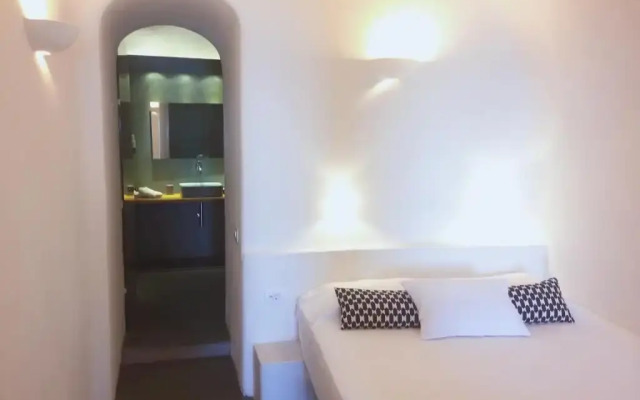 Altana Cliffside Villas