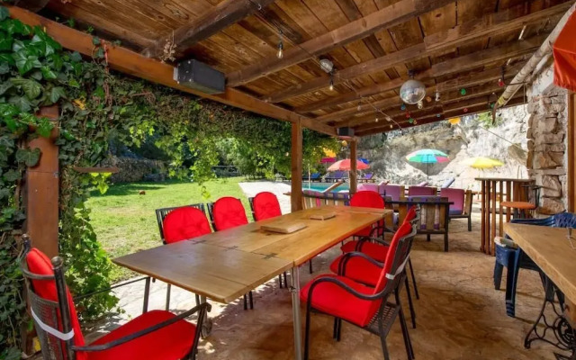 Villa Cave Romana