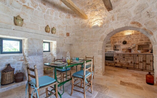 Tenuta Diciassetteconi Trulli With Pool