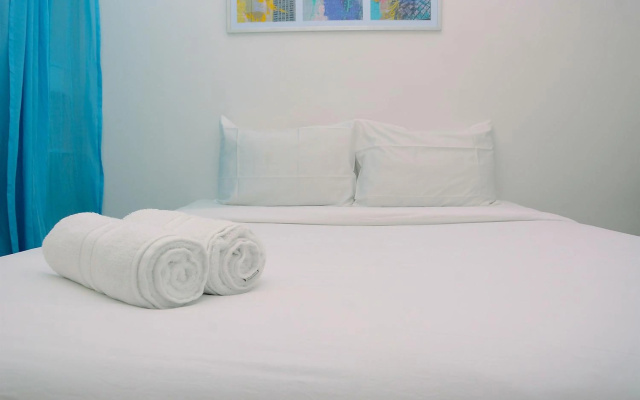 Cozy Living Studio Apartment at Bassura City By Travelio – Guest Rooms – Jakarta
