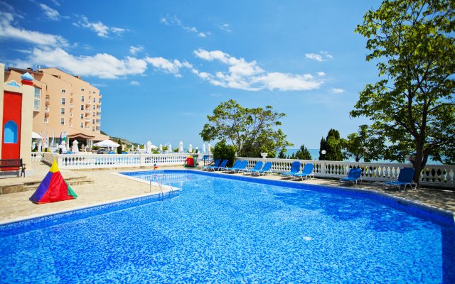 Royal Bay Hotel – All Inclusive