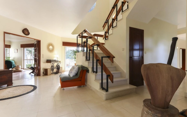 Sintra Classic Villa by Homing