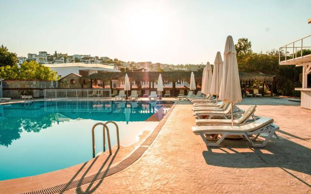 Del Mare Boutique Hotel (Ex.Cesars Bodrum) 