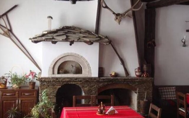 Hotel & Tavern Svatovete