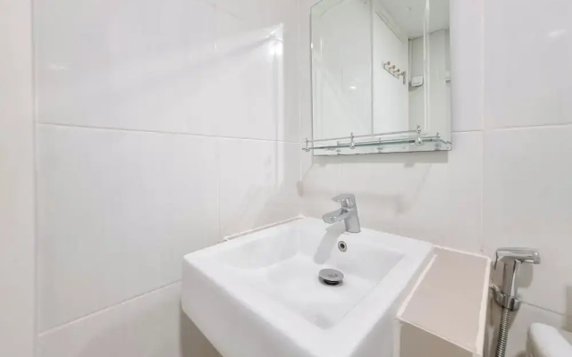 Modern Studio Near Ambarrukmo Plaza At Barsa City Apartment