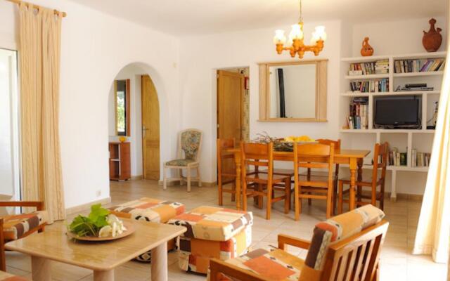 Villa Roca Nova