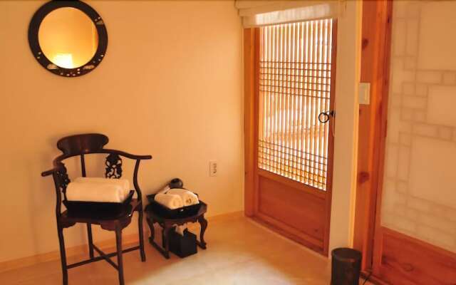 Hueahn Hanok Guesthouse