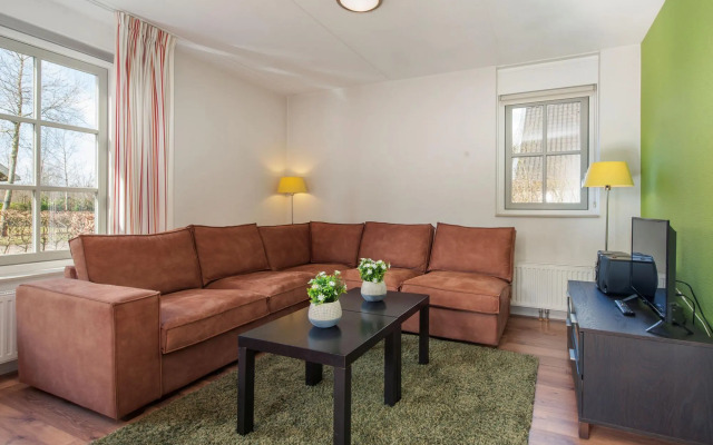 Detached Holiday Home With a Dishwasher Near Appelscha