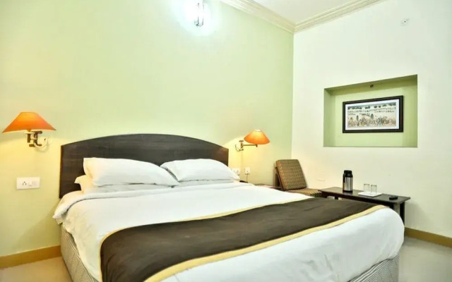 Hotel Rajputana Palace