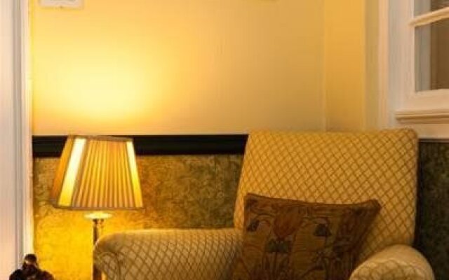 Garlands Guest House