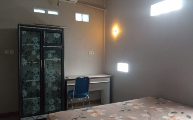 OYO 93457 White House SyariahNearOYO 93457 White House Syariah