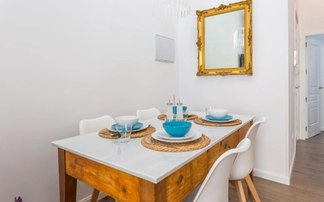 Puerta del Sol Center