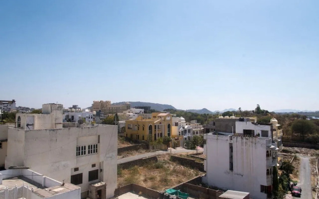 Le Pension Kesar Vilas