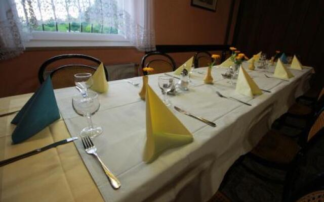 Pod Orehi Guest House
