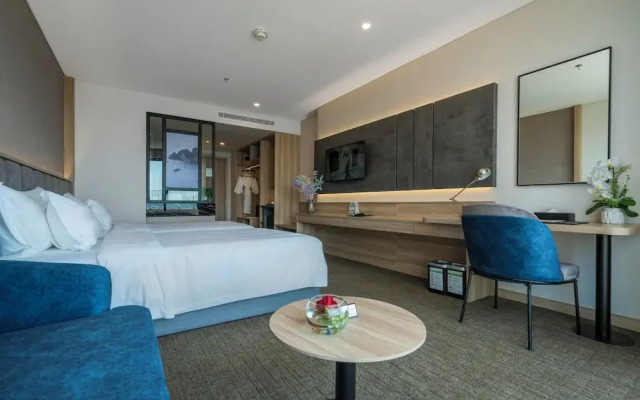 Wyndham Garden Legend Halong