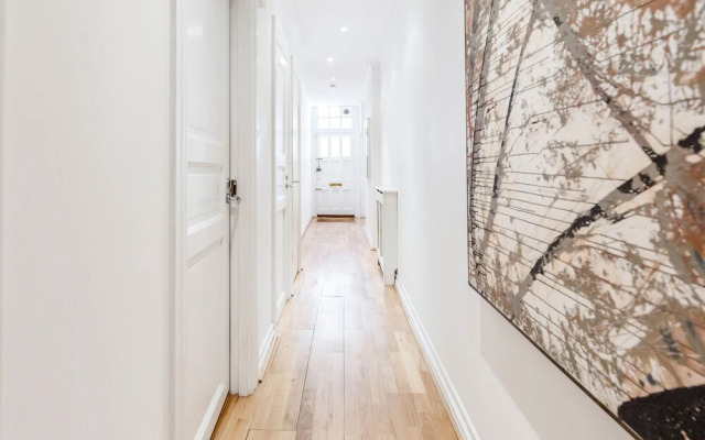 Earls Court Road Apartments