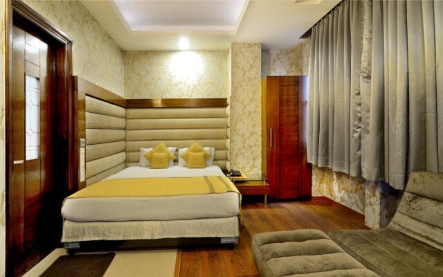 Hotel Omega Residency