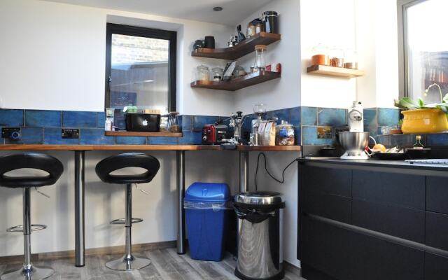 Luxury 2 Bedroom Central London House