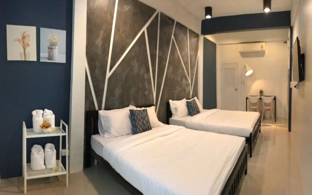 Charoenpong Apartment