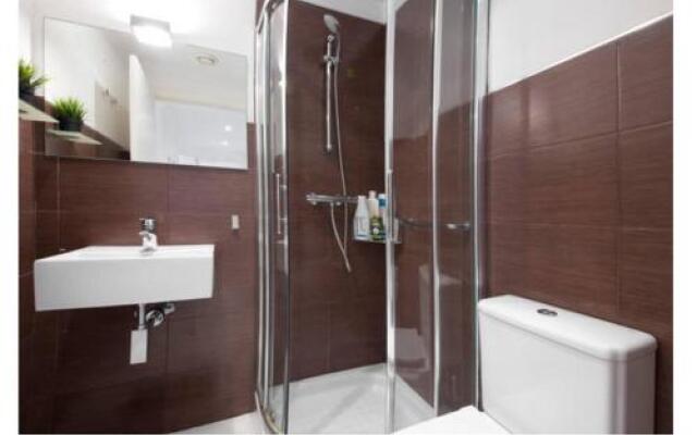 White Cozy Flat in Donostia