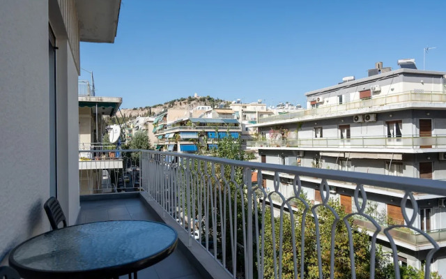 Classy Apartment walk to Metro&Acropolis
