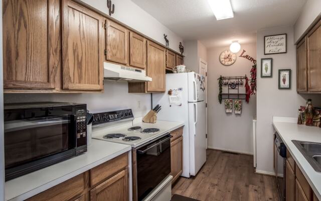 Ann's Sierra View - Four Bedroom Cabin