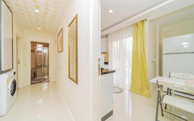 Excellent Flat Close To Kaleici In Muratpasa